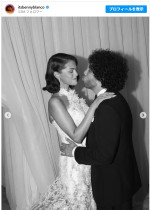 セレーナ・ゴメスの夫ベニー・ブランコが結婚式の未公開ショットをシェア　※「ベニー・ブランコ」インスタグラム