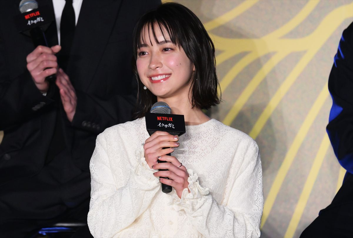 岡田准一、殺陣で怪我した直後にロケハン　鉄人ぶり明かされ照れ笑い