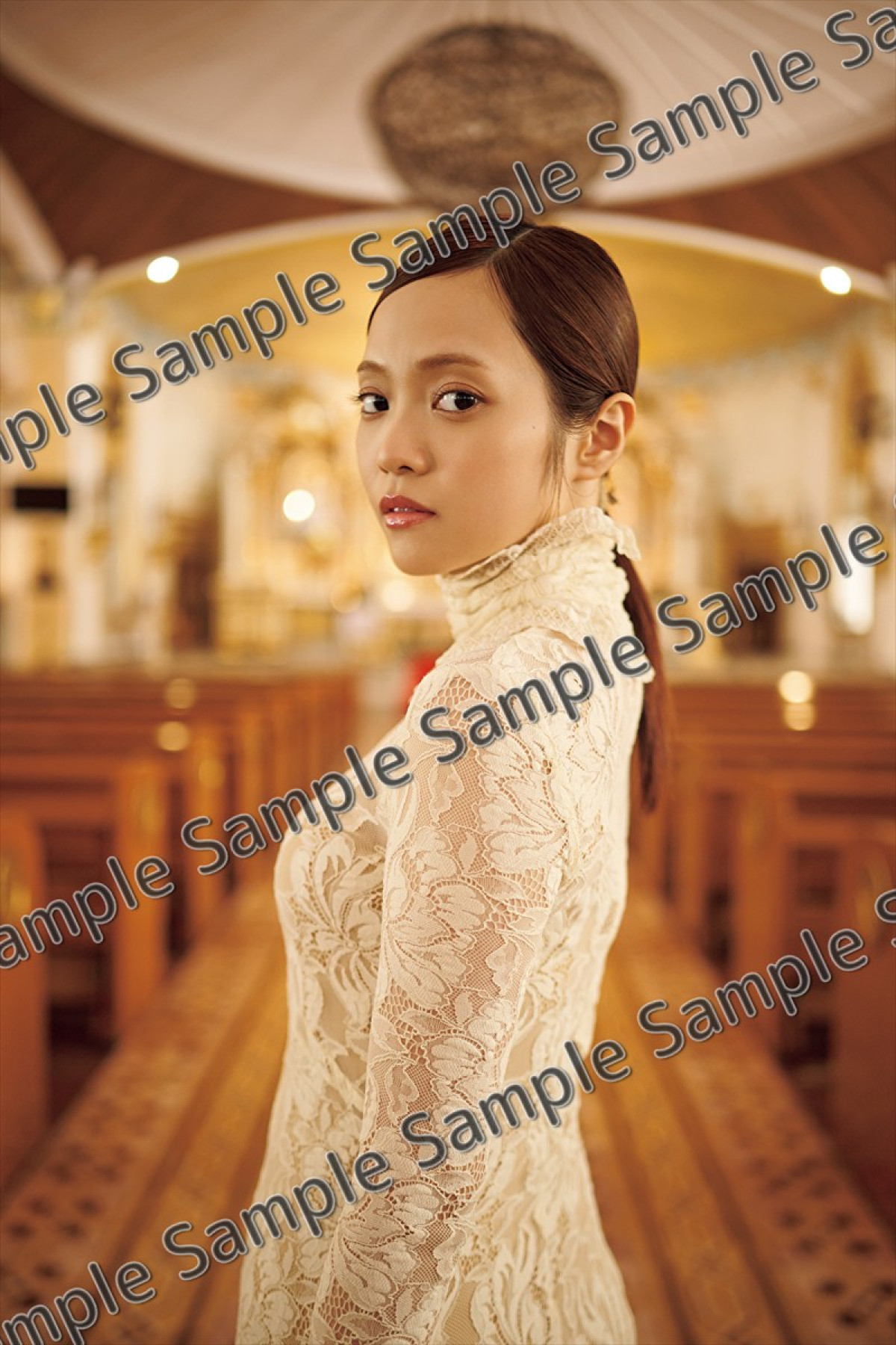 宮田愛萌、1st写真集　書店特典やイベント参加特典、豪華版特典などの情報が解禁