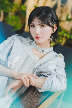 岡田奈々