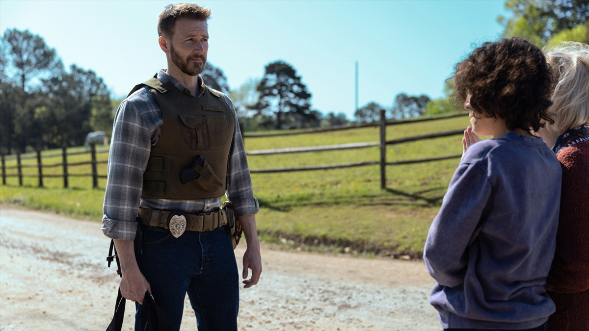 「青い線を超えると死ぬ。」ジェームズ・ワン製作総指揮のホラー・スリラー『ティーカップ』日本初上陸＆予告解禁