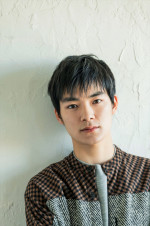 プレミアムドラマ『京都人の密かな愉しみ Rouge －継承－』に出演する杉田雷麟