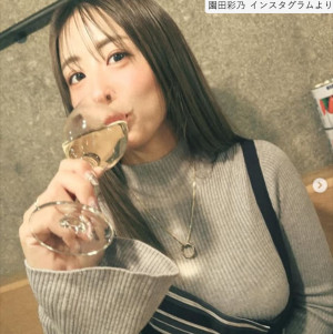 園田彩乃、近影　※「園田彩乃」インスタグラム