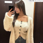 新人グラドル19歳、白ニット姿が「可愛すぎ」「スタイル抜群」　デニムパンツも履きこなす