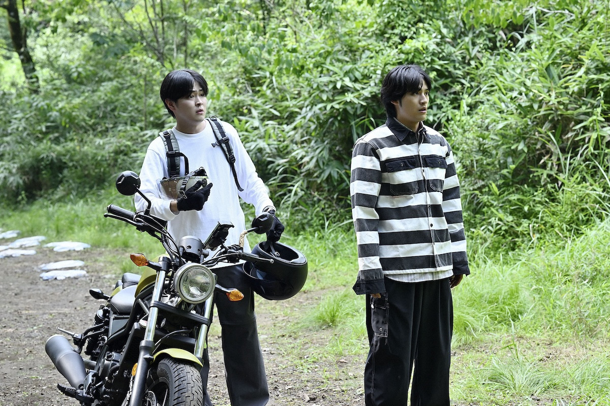 『シナントロープ』“クルミ”が目出し帽を脱いだ！　演じていた人気ミュージシャンに驚き「まさか」「全然気づかなかった…」