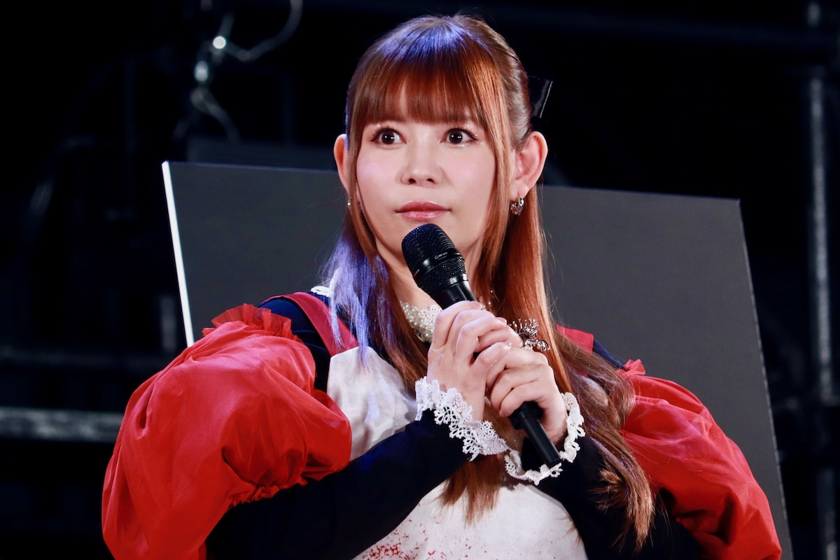 中川翔子、“血しぶきドレス”で出産後初の公の場　ホラー映画と乗り切る“子育て術”明かす＜東京コミコン2025＞