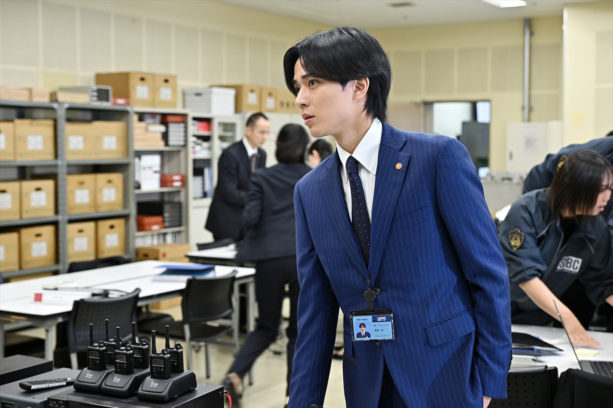 福山雅治×大泉洋『ラストマン』SP今夜放送！　東京爆破予告＆テレビスタジオ立てこもり事件に無敵のバディが挑む