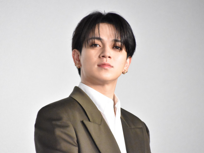 映画『楓』公開記念舞台あいさつに登壇したTravis Japan・宮近海斗