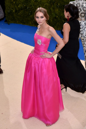 リリー＝ローズ・デップ