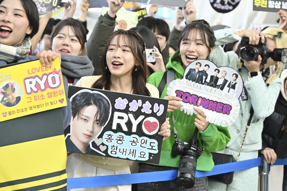 『DREAM STAGE』ポップで爽やかなポスターが完成！　主題歌はNAZEが担当、森香澄＆村瀬紗英の出演も決定