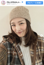 髪を切る前の石川梨華　※「石川梨華」インスタグラム