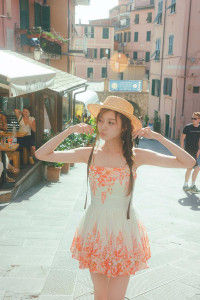 乃木坂46・梅澤美波2nd写真集より