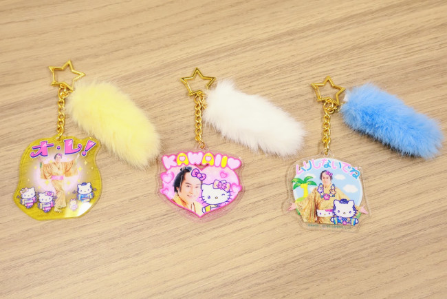 マツケン＆ハローキティの“平成ギャル”グッズが懐かしすぎる！　「ファミマ」コラボキャンペーンで登場〈実物レポ〉