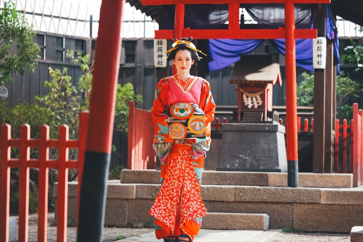 綾瀬はるか、大河ドラマ『べらぼう』語りだけでなく出演も！　九郎助稲荷役で花魁はじめ様々な姿で登場