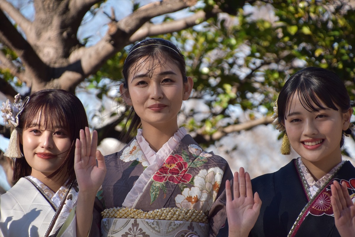 高石あかり、4日に1回のコンビニスイーツがご褒美　2025年は「華を咲かせる年」に