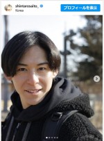 齋藤慎太郎アナ、韓国からカッコいいオフショット　※「齋藤慎太郎（TBSアナ）」インスタグラム