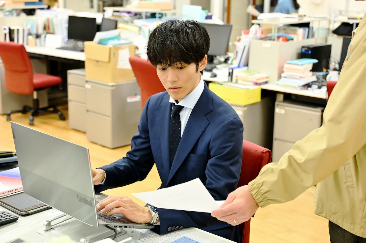 『御上先生』第4話　“是枝”吉岡里帆、隣徳学院に届いた怪文書の答えにたどり着く
