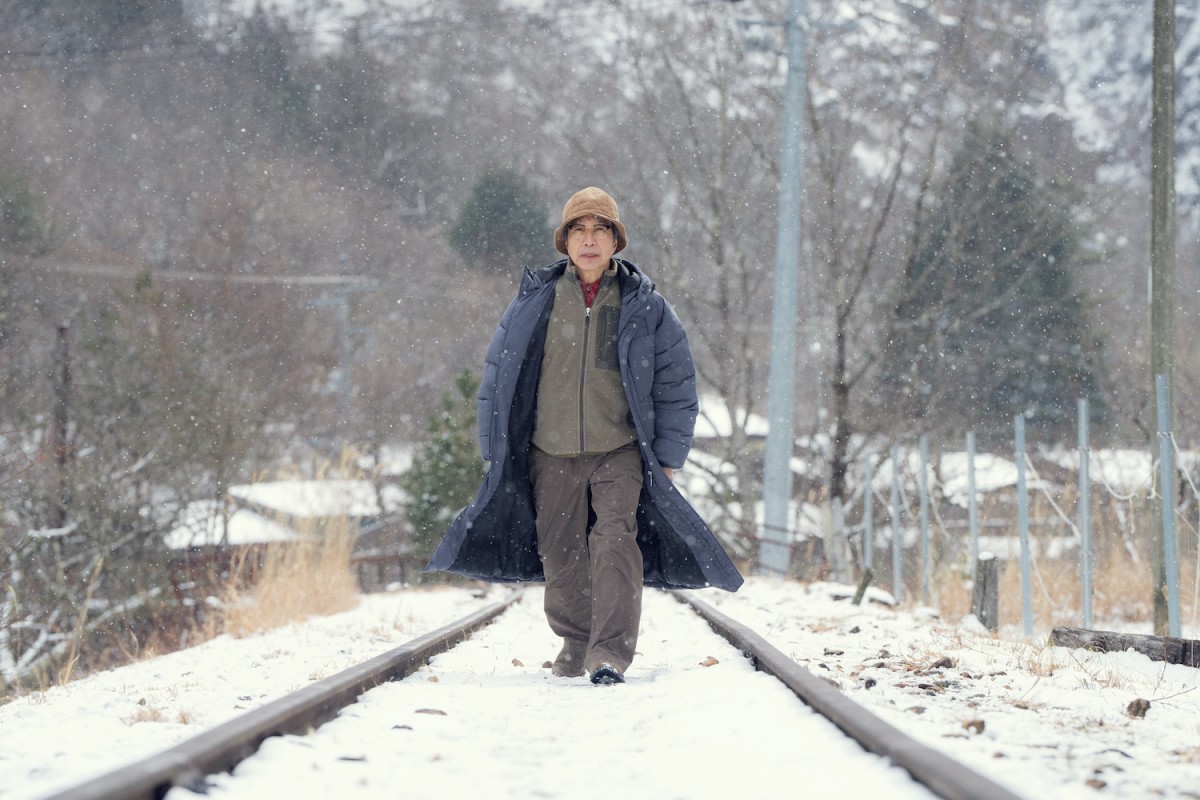『ホットスポット』第6話　“清美”市川実日子、1人で富士山を眺める“村上”小日向文世を目撃