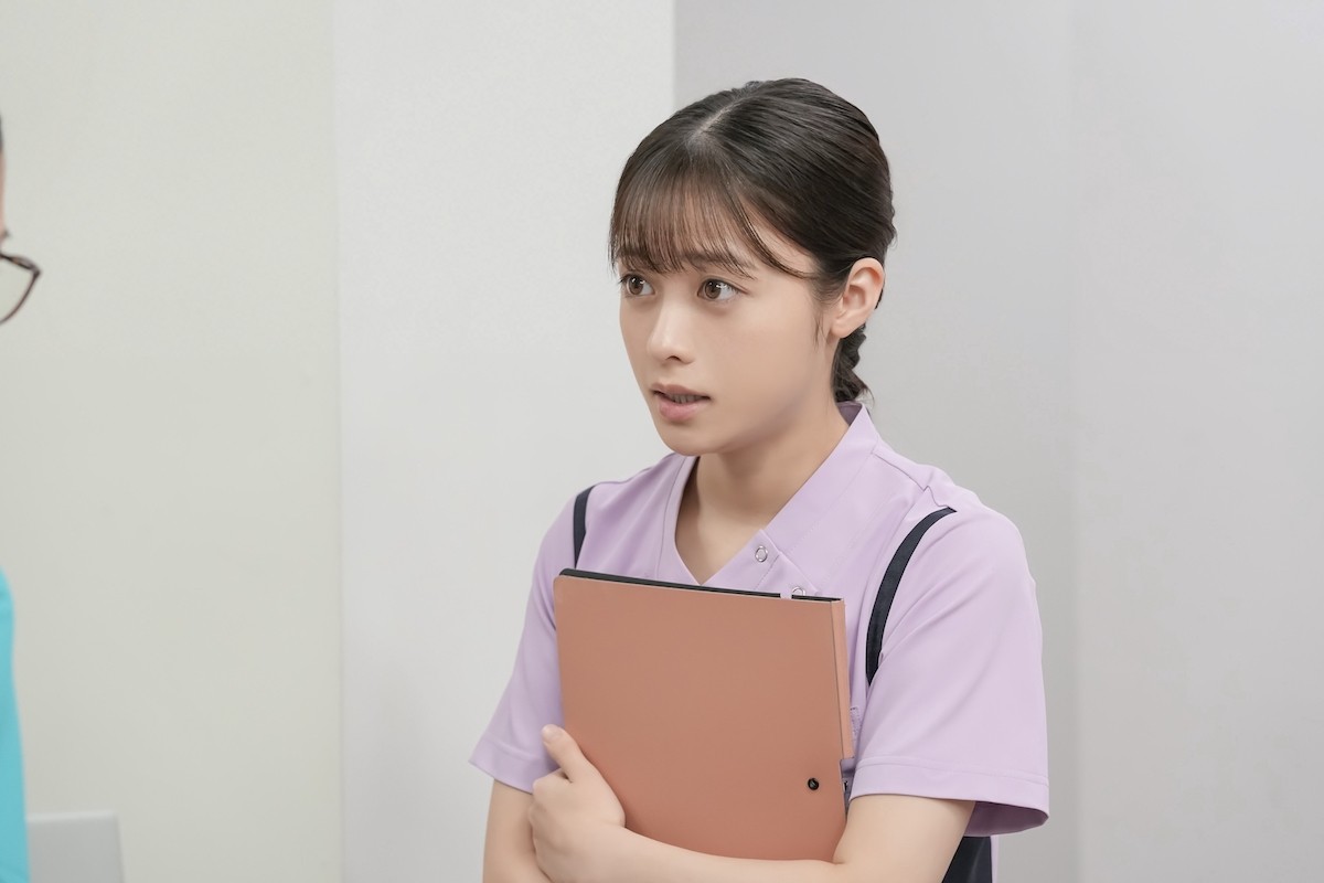 明日の『おむすび』“愛子”麻生久美子、メールをくれた男性に会いに行く