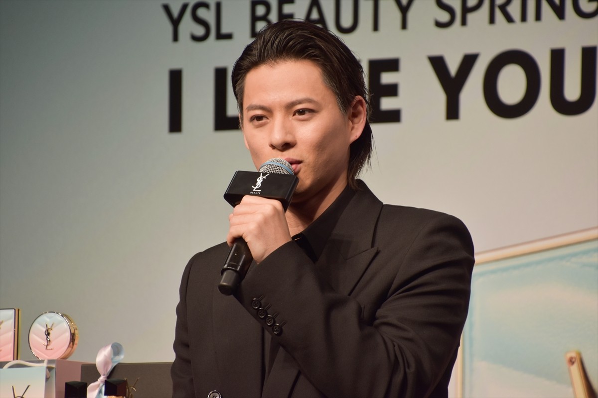 Number_i・平野紫耀、新「イヴ・サンローラン・ボーテ アンバサダー」発表＆WEB CM披露会見に登場