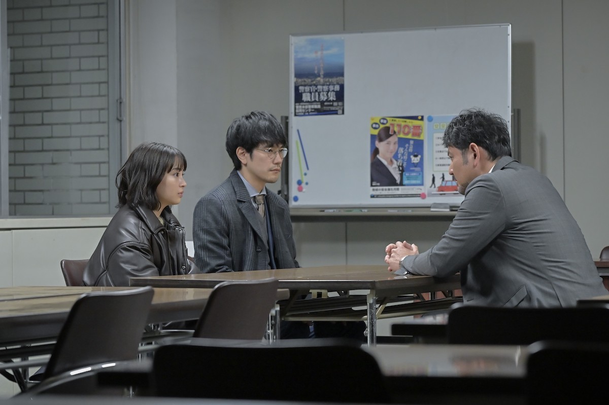 『クジャクのダンス、誰が見た？』第5話　“心麦”広瀬すず＆“松風”松山ケンイチ、東賀山事件の元弁護人に会いに行く