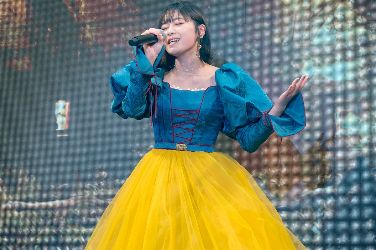 吉柳咲良、伸びやかな歌声で『白雪姫』劇中歌を生歌唱　作品の見どころを明かす