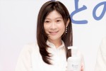 篠原涼子、花王「ビオレザボディ新商品CM発表会」に登場