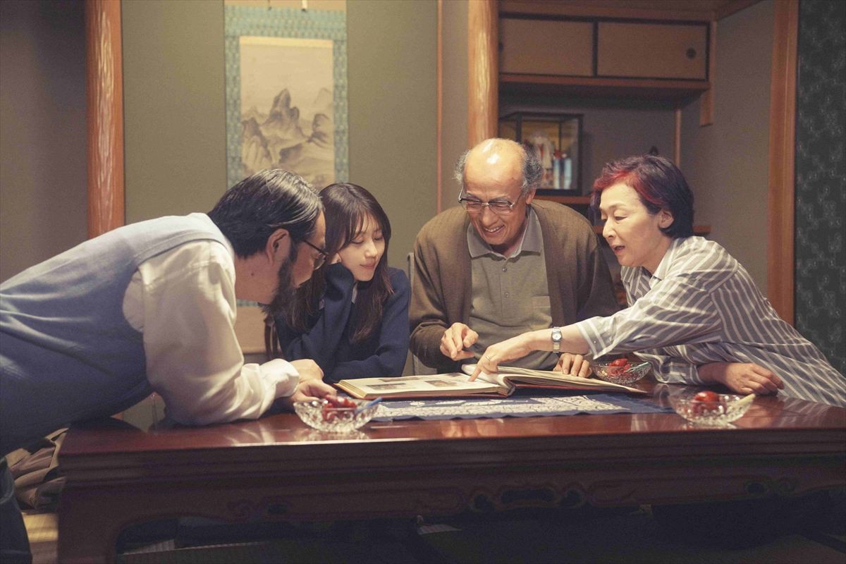 『花まんま』鈴木亮平＆有村架純演じる兄妹、妹の婚約者・鈴鹿央士の姿も　重要シーン切り取る場面写真一挙解禁