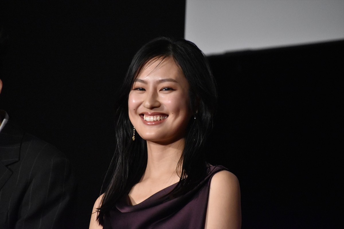 柳楽優弥、「『ガンニバル2』を世界にぶちかましたい！」サプライズバースデーで意気込み