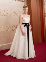 エル・ファニング、第97回アカデミー賞授賞式レッドカーペットにて