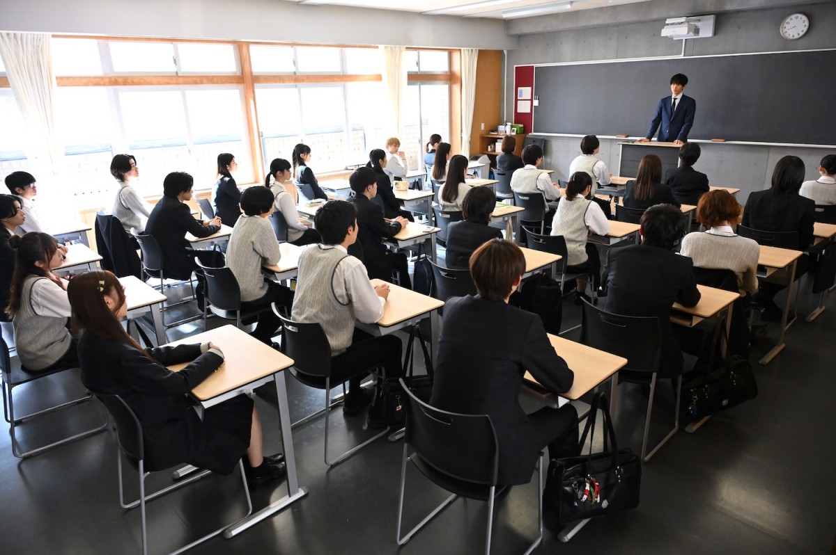 『御上先生』第8話　3年2組生徒たち、帰還命令が下された“御上”松坂桃李を救うために奮闘