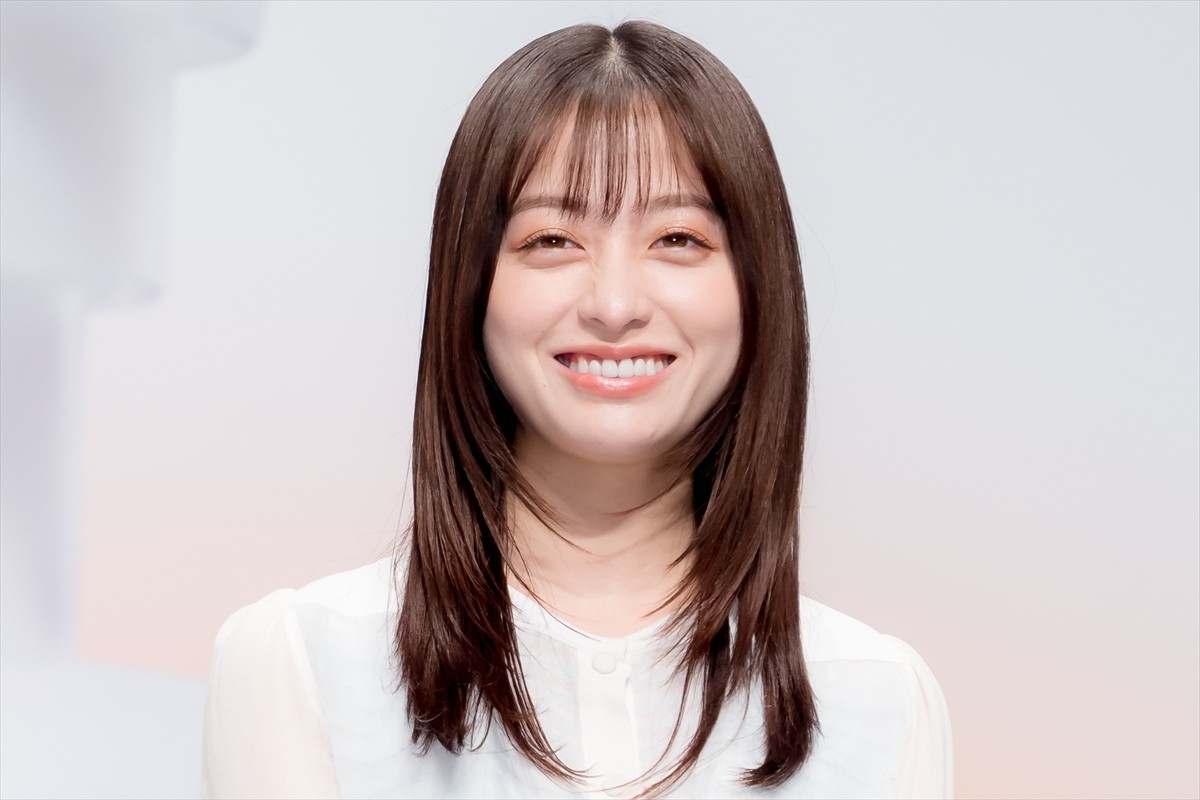 橋本環奈、篠原涼子への憧れ明かす「こんなかっこいい女性になりたい」