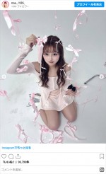 希空、衣装姿　※「希空」インスタグラム