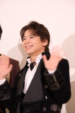 中川晃教、ミュージカル『フランケンシュタイン』初日囲み取材に登場