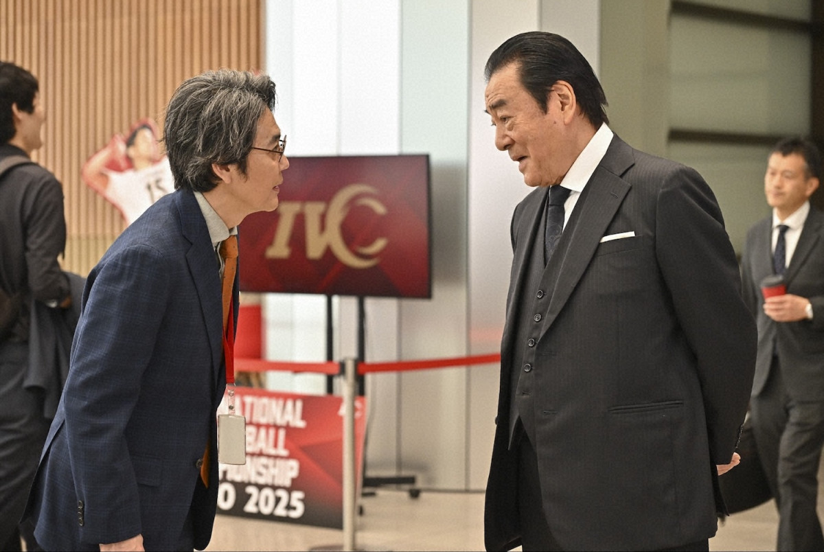 『キャスター』第2話　“進藤”阿部寛、オンラインスポーツ賭博の闇に迫る