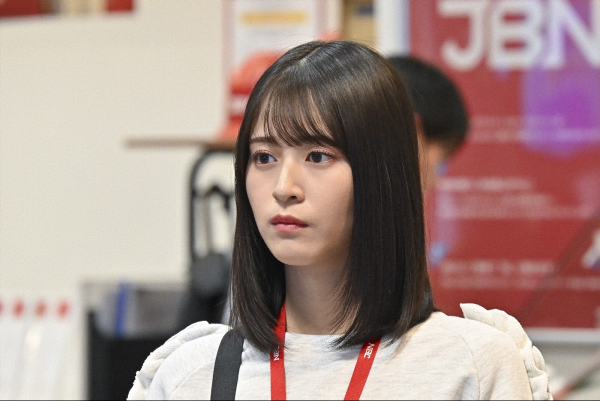 阿部寛が破天荒なキャスター役で日曜劇場に帰還！　社会派エンターテインメント『キャスター』今夜スタート