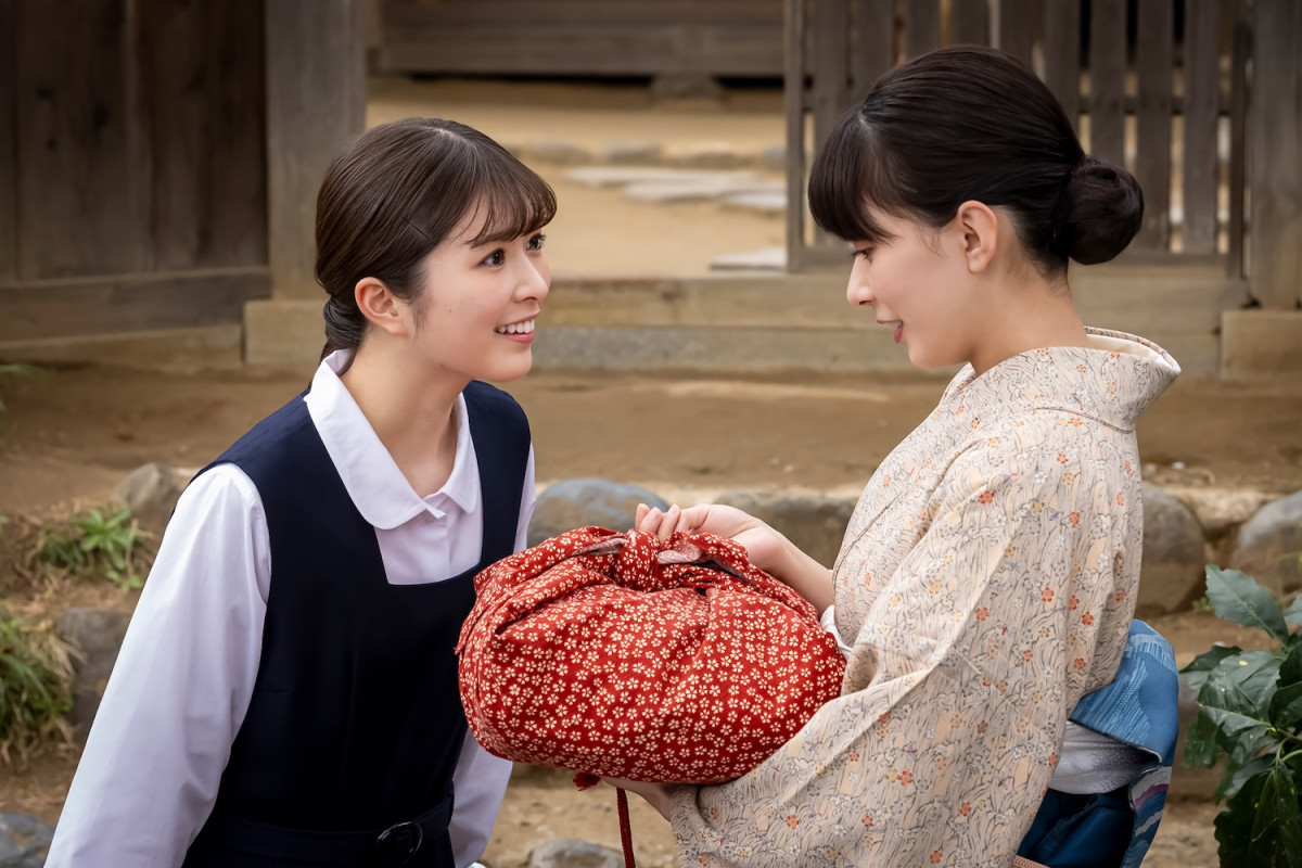 『波うららかに、めおと日和』第2話　“なつ美”芳根京子、旅先で“瀧昌”本田響矢の軍服姿に見惚れる