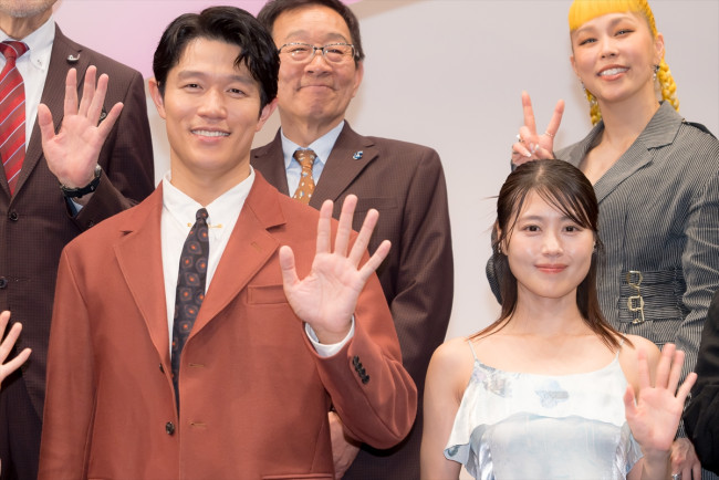 映画『花まんま』完成披露プレミア試写会の様子