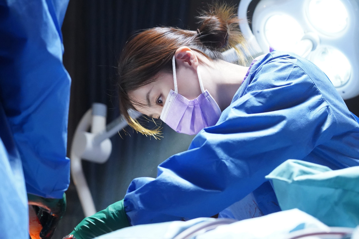 『Dr.アシュラ』“朱羅”松本若菜の過去を気にする声続出「想像以上に辛いものかも」「知るの怖い」