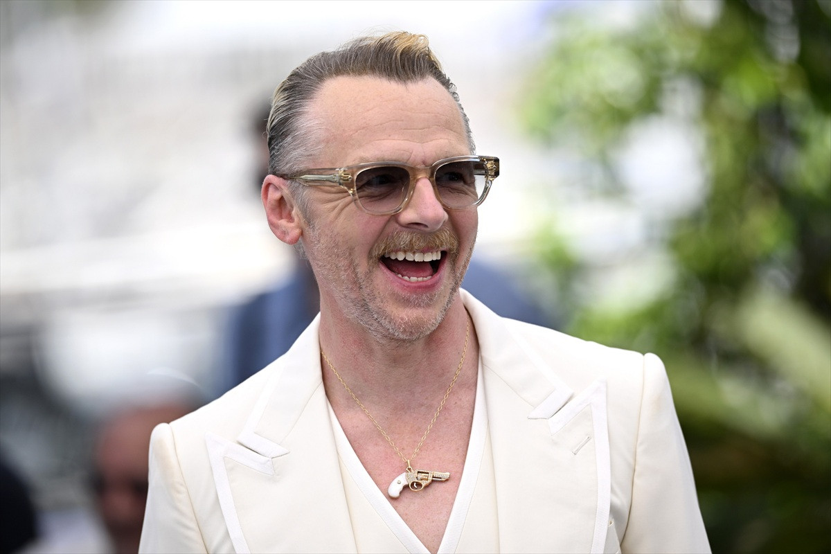 『ミッション:インポッシブル』カンヌで5分間のスタンディングオベーション!  トム・クルーズら勢ぞろい