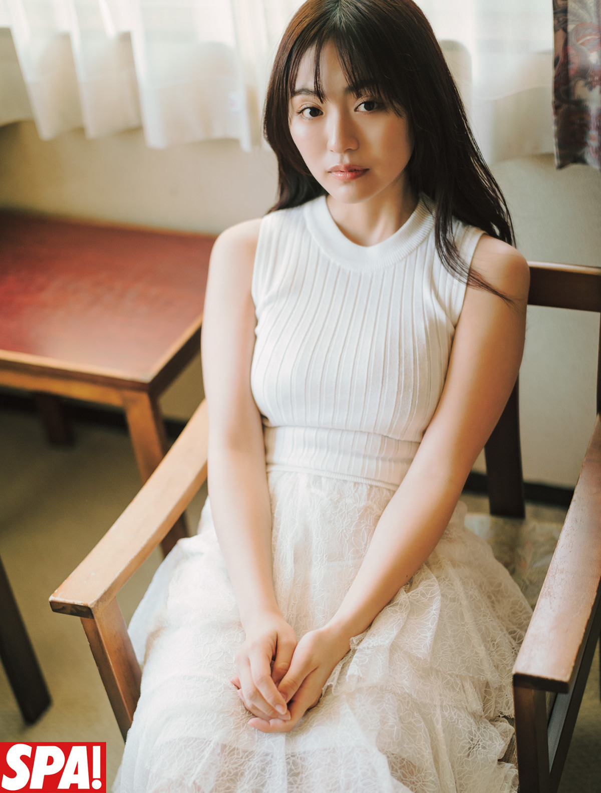 『水ダウ』で話題のグラビア美女、妄想グラビアで大胆不敵に表現！