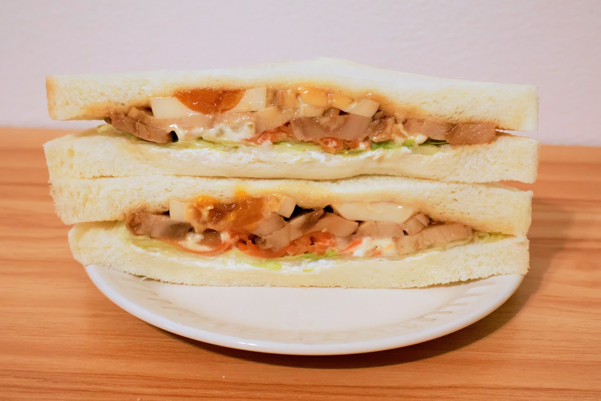ローソン、具材たっぷり「大きなサンドイッチ」が超贅沢！　「森半」コラボ、宇治抹茶香るサンドも最高〈実食レポ〉