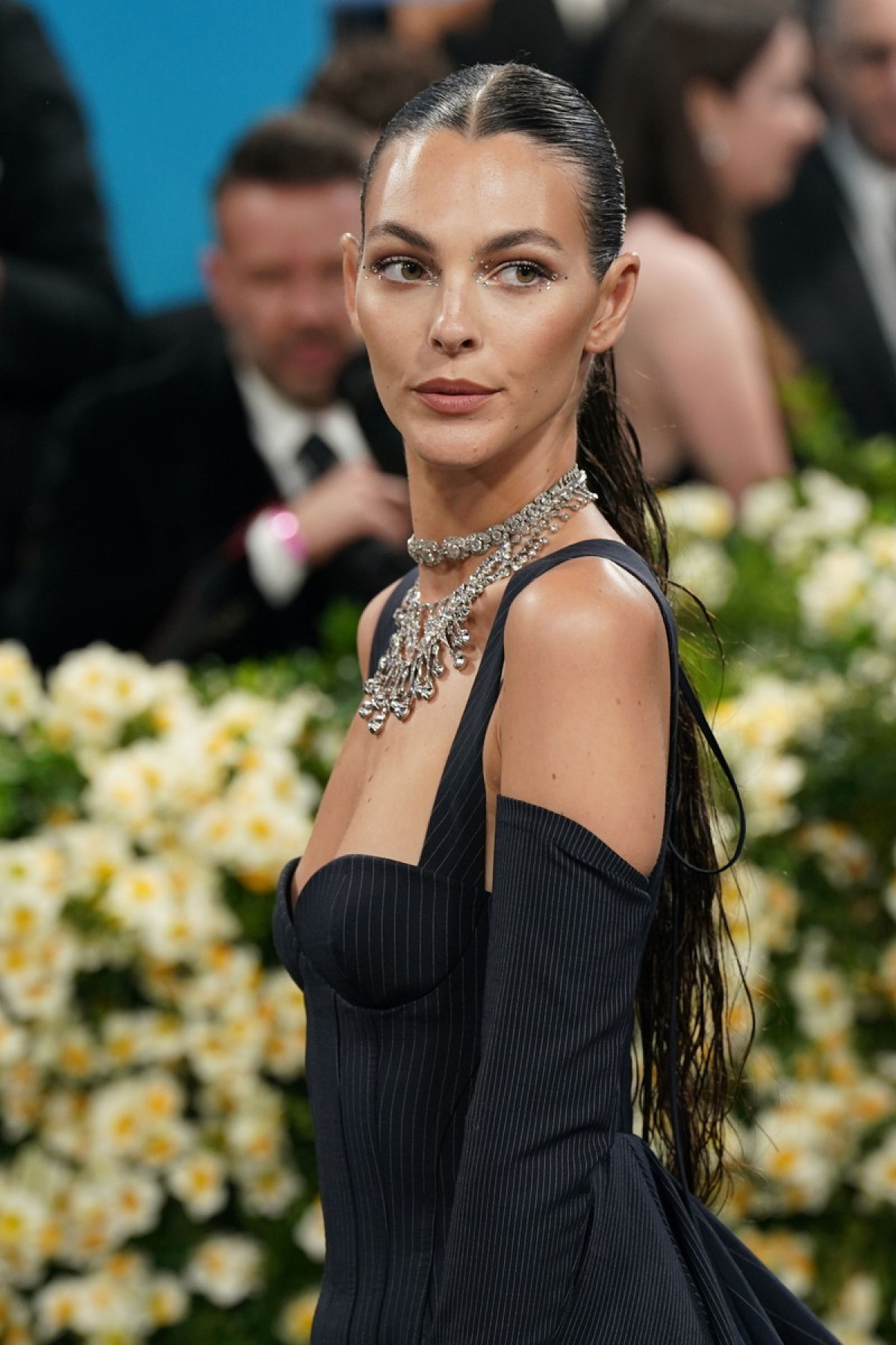 レオナルド・ディカプリオ、美しき24歳年下恋人と密かにメットガラデビューしていた！