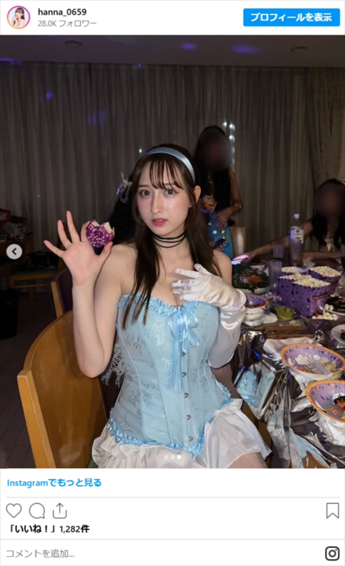 “制コレ史上最高レベルボディ”19歳、美肩ノースリーブ姿が「スタイル抜群」