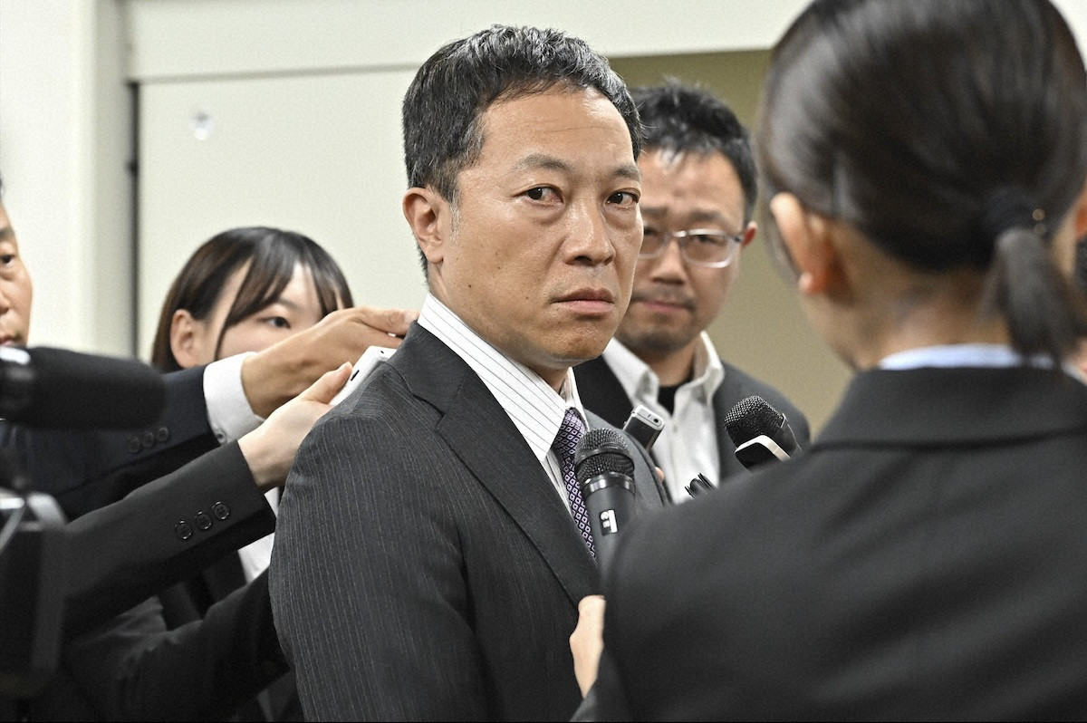 『キャスター』第8話　“進藤”阿部寛、大規模な山火事が発生した原子力関連施設が集中する村で取材を敢行