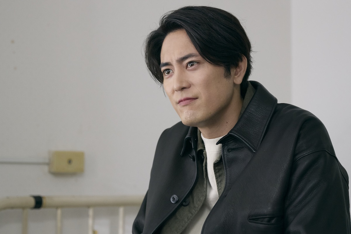 『イグナイト』第3話　“宇崎”間宮祥太朗、ケガをした外国人技能実習生の職場を訪れる
