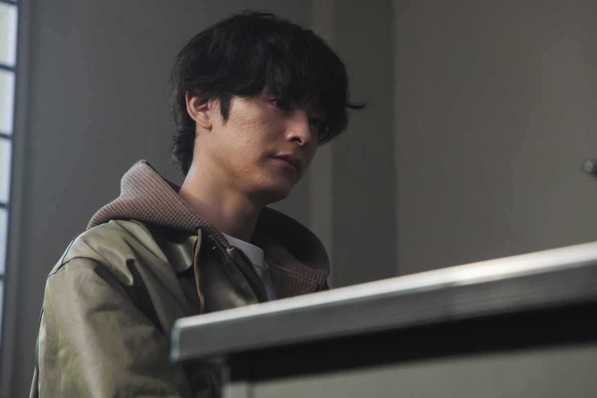 『魔物』第3話　“あやめ”麻生久美子＆“凍也”塩野瑛久、許されない愛に深くのめりこんでいく