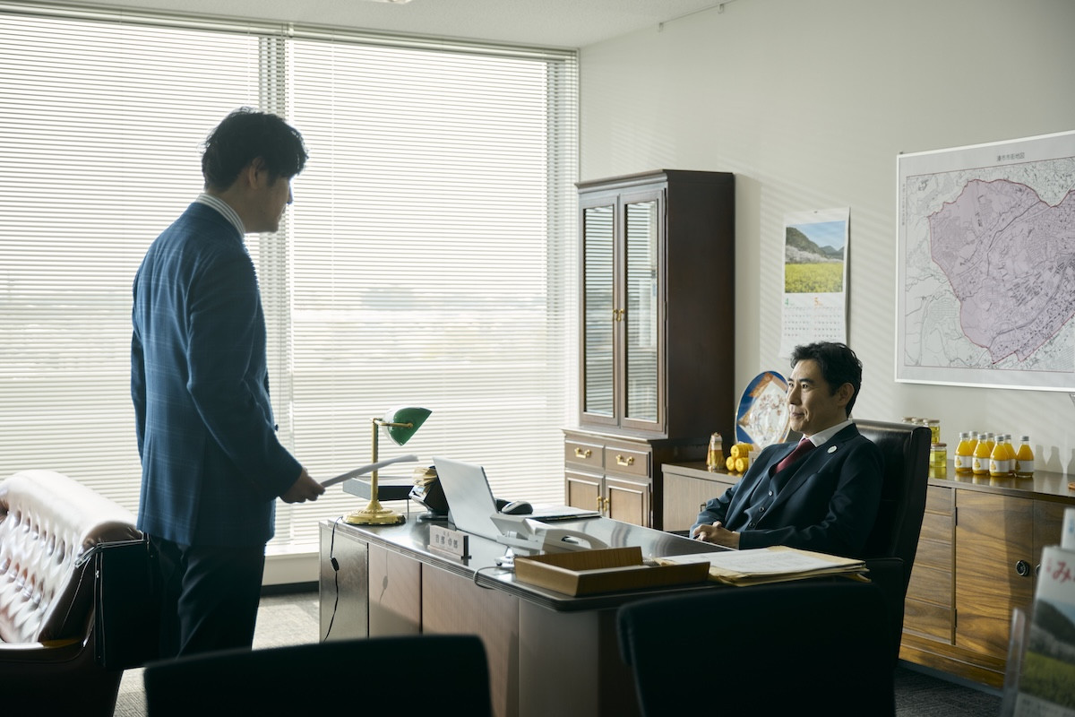 『イグナイト』“カメレオン桐石”及川光博の変身ぶりに反響「惚れそう」「スピンオフやろう」