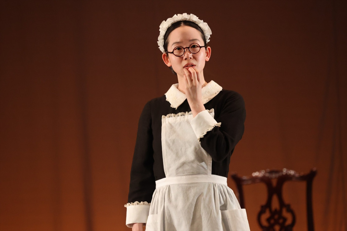 田中圭「4回もカーテンコールをしてくださって嬉しかった」　主演舞台『陽気な幽霊』開幕！　オフィシャルレポート到着