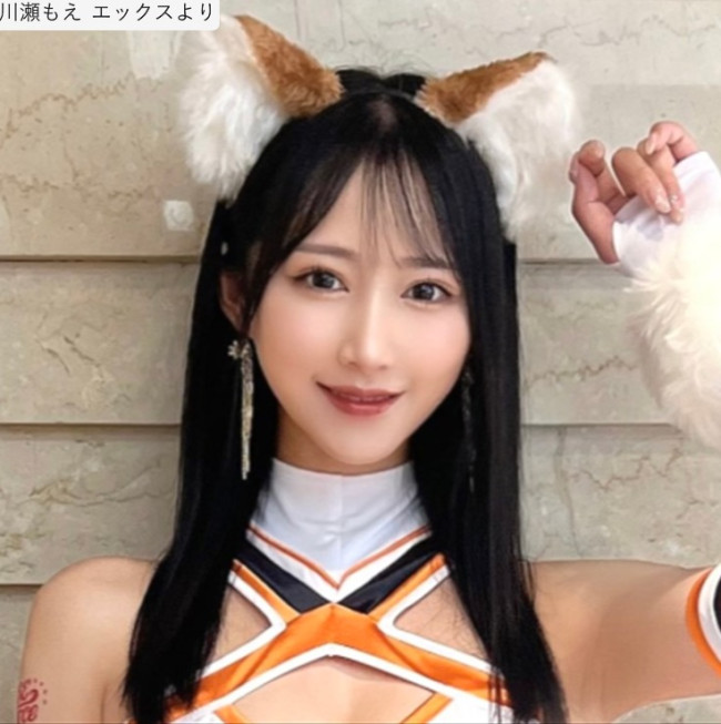 川瀬もえ、ラウンドガール衣装姿 ※「川瀬もえ」エックス